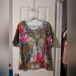 Vibrant Floral Women's Short Sleeve Top